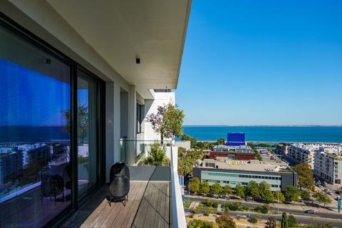 3 bedroom property, Parque das Nações