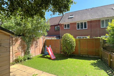 2 bedroom maisonette for sale, Bramshaw Way, Barton on Sea, Hampshire. BH25 7ST