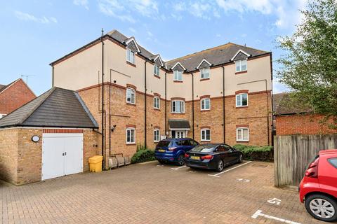 2 bedroom apartment for sale, Abelyn Avenue, Sittingbourne, Kent, ME10