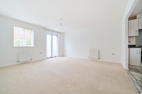 2 bedroom apartment for sale, Abelyn Avenue, Sittingbourne, Kent, ME10