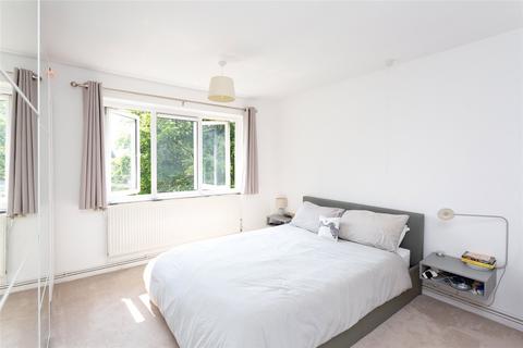 2 bedroom flat for sale, Tudor Road, St. Albans, Hertfordshire