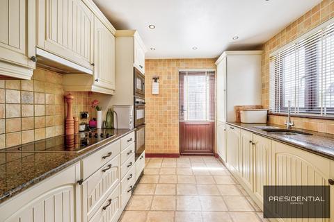 undefined, Loughton IG10