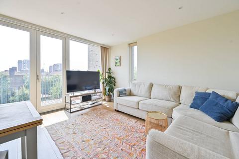 2 bedroom flat for sale, Steed Street, Elephant and Castle, London, SE17