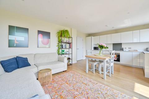 2 bedroom flat for sale, Steed Street, Elephant and Castle, London, SE17