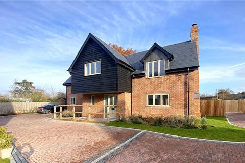 4 bedroom detached house for sale, School Close, Stutton, Ipswich, Suffolk, IP9