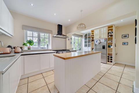 5 bedroom detached house for sale, Orchard Road, Hurst, Reading