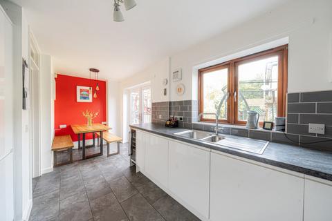 9 Gatonby Street, London, SE15 5GU