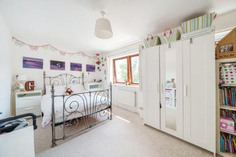 9 Gatonby Street, London, SE15 5GU