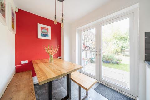 9 Gatonby Street, London, SE15 5GU