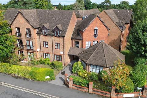 2 bedroom retirement property for sale, Pinewood Court, Fleet GU51