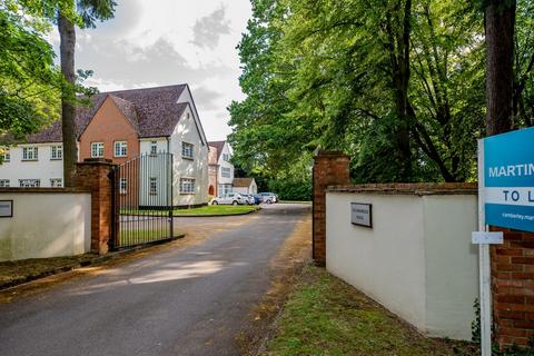 1 bedroom ground floor flat for sale, The Maultway, Camberley