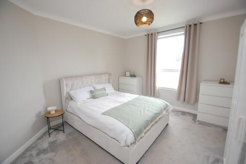 52 Arnhall Place, Glasgow, G52 1PT