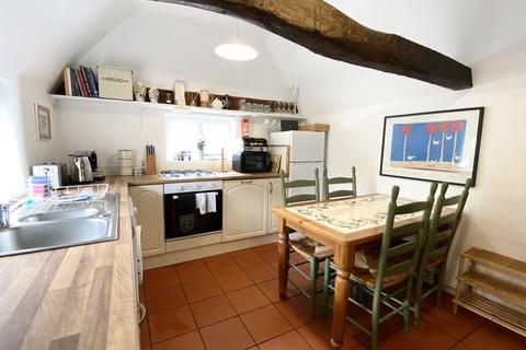 2 bedroom barn conversion to rent, Westbere Lane, Kent CT2