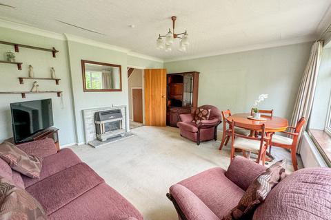 7 Burnham Road, Hullbridge, Hockley, SS5 6BG
