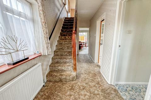 7 Burnham Road, Hullbridge, Hockley, SS5 6BG