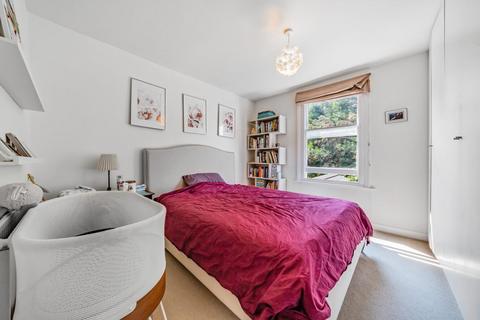 2 bedroom flat for sale, Hamilton Road, Wimbledon