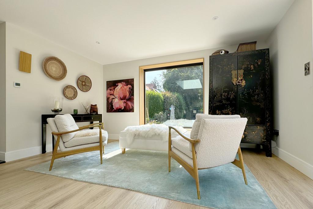 5 TG Seating Area