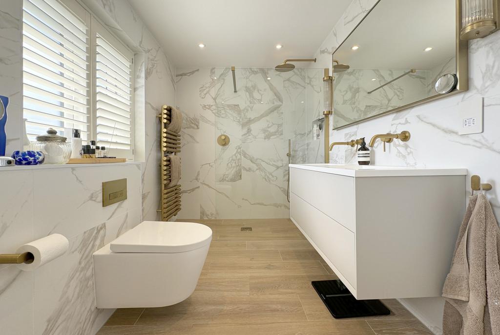 5 TG Bathroom Shower