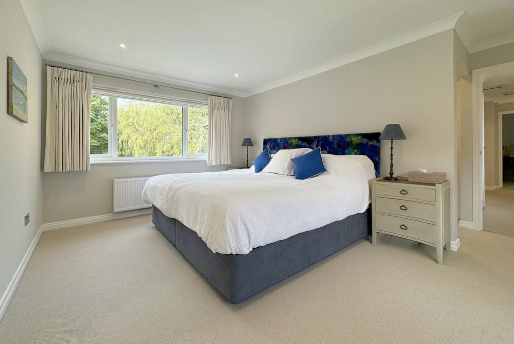 5 TG Bedroom1 a