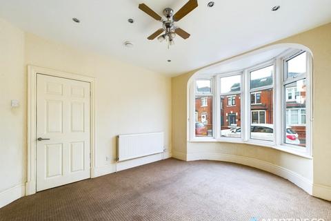 4 bedroom semi-detached house for sale, Bennett Avenue, Blackpool FY1