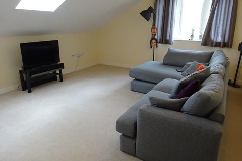 2 bedroom apartment to rent, Low Lane, Leeds LS18