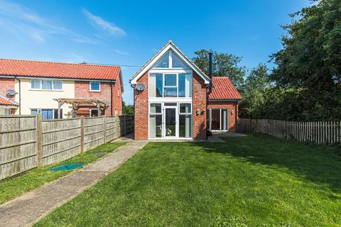 3 bedroom detached house for sale, The Street, Beeston, PE32