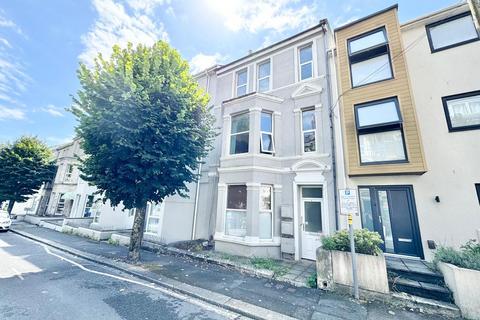 1 bedroom flat to rent, Pier Street, Plymouth PL1