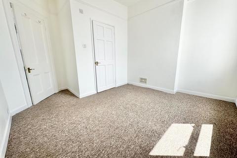 1 bedroom flat to rent, Pier Street, Plymouth PL1