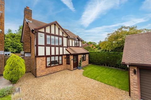 5 bedroom detached house for sale, Drake Close, Ormskirk L39