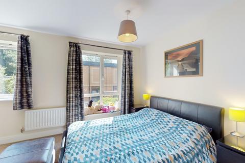 4 bedroom townhouse for sale, Victoria Gardens, Hyde Park, Leeds