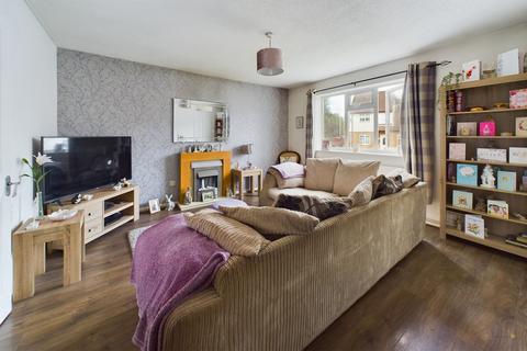 3 bedroom end of terrace house for sale, Abberton Way, Loughborough