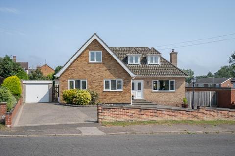 5 bedroom detached house for sale, Allen Road, Oulton Broad