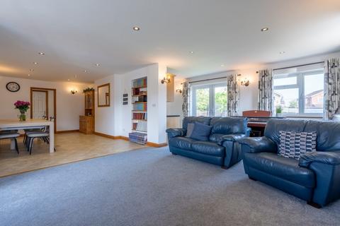 6 Allen Road, Lowestoft, NR32 3PD