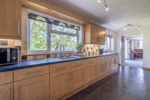 6 Allen Road, Lowestoft, NR32 3PD