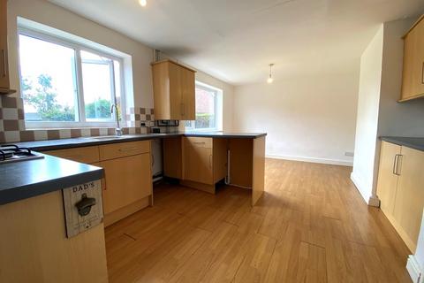 25 School Road, Uttoxeter, ST14 7HE