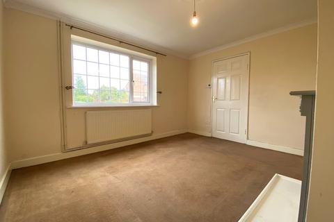 25 School Road, Uttoxeter, ST14 7HE