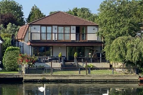 5 bedroom detached house for sale, Riverside, Staines-upon-Thames