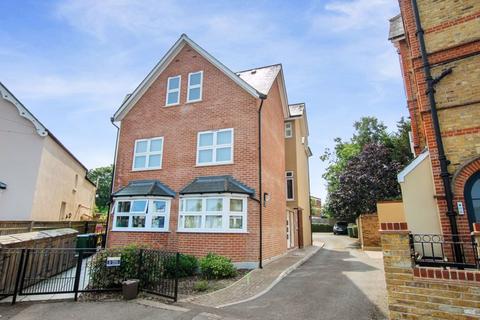 2 bedroom apartment for sale, 2a Clarence Crescent, Sidcup