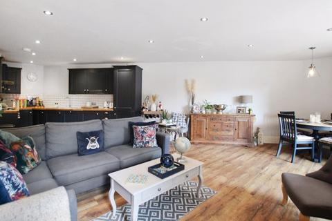2 Ashton Court, 2a Clarence Crescent, Sidcup, DA14 4DF
