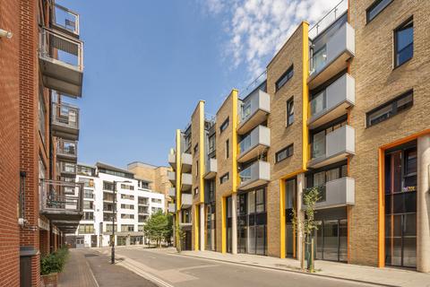 1 bedroom flat for sale, Arc House, 82 Tanner Street, London