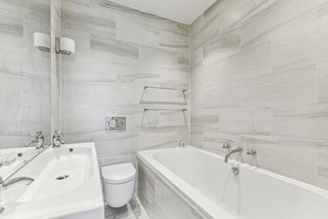 3 bedroom flat to rent, New Kings Road, London