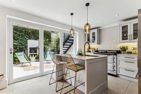 3 bedroom flat to rent, New Kings Road, London