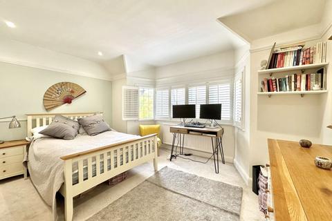 70 Alexandra Road, Epsom, KT17 4BZ