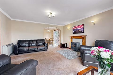 57 Riverside Park, Lochyside, Fort William, PH33 7RB