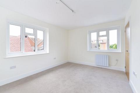 2 bedroom apartment for sale, Tylers Court, Central Cranleigh