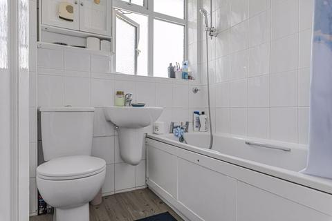 101 Wellington Avenue, Sidcup, DA15 9HF