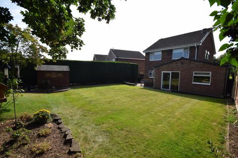 4 bedroom detached house for sale, Lindholme Drive, Doncaster DN11