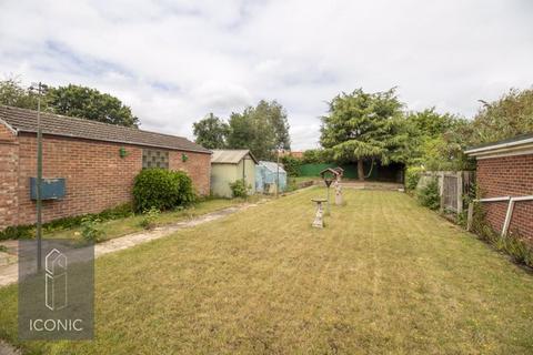 2 bedroom detached bungalow for sale, Samson Road, Hellesdon, Norwich