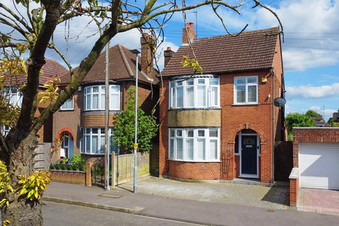 3 bedroom detached house for sale, Borough Road, Dunstable LU5