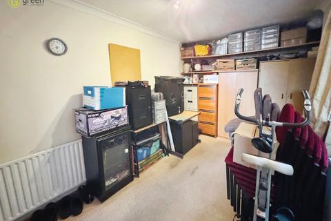31 Okehampton Drive, West Bromwich, B71 1DE